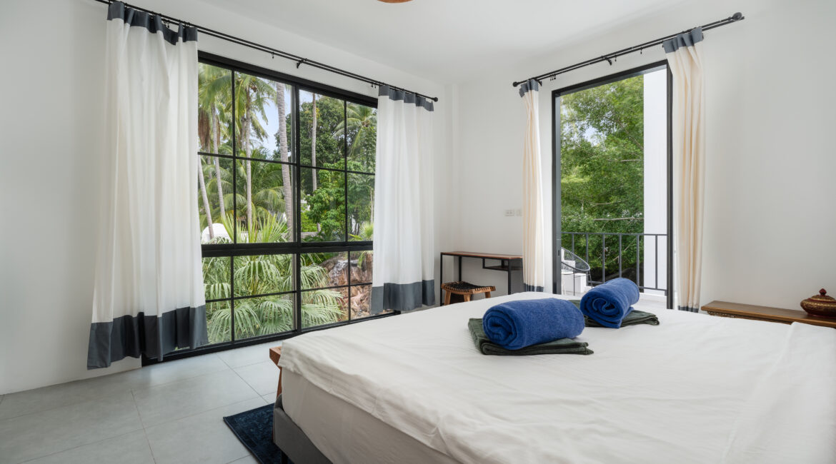 First-floor bedroom 1