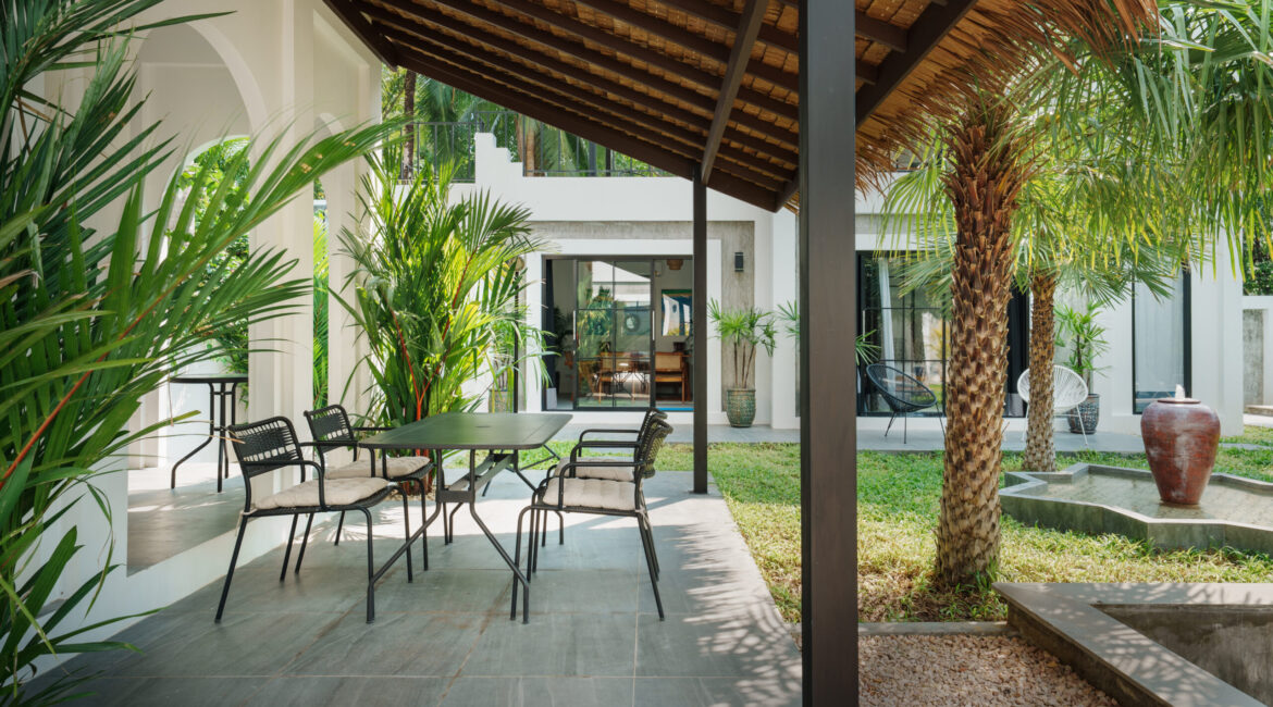 DSC09668-Edit-scaled